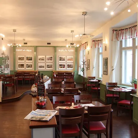 Slavie 酒店 Pelhřimov